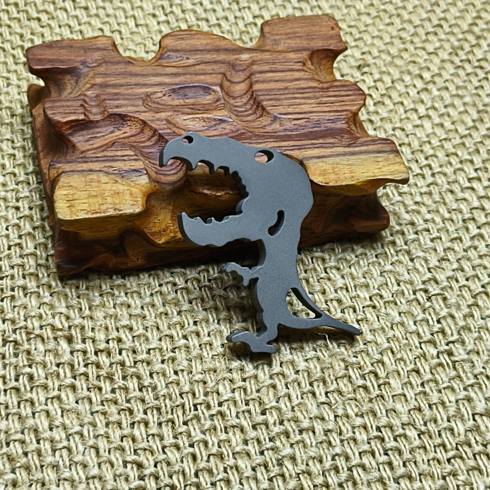 Opener EDC outdoor key chain pocket tools light Dragon REX dinosaur 5mm