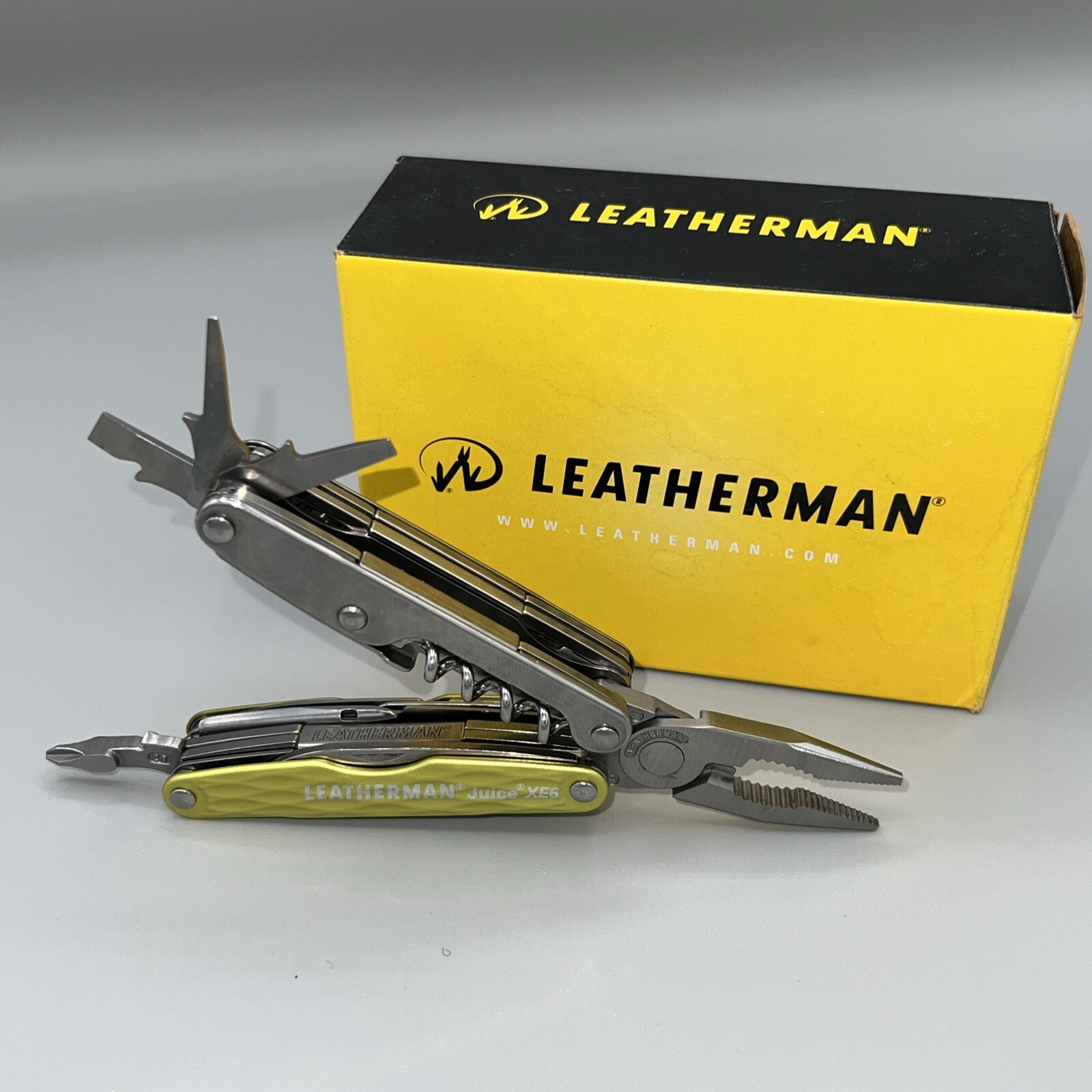 Leatherman Juice XE6 Moss Green 14 Tool w/Sheath Retired Discontinued 831932