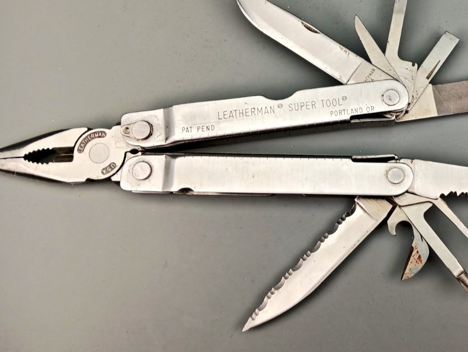 Vtg 1995 Pat Pending LEATHERMAN Super Multi Tool 10 Blade