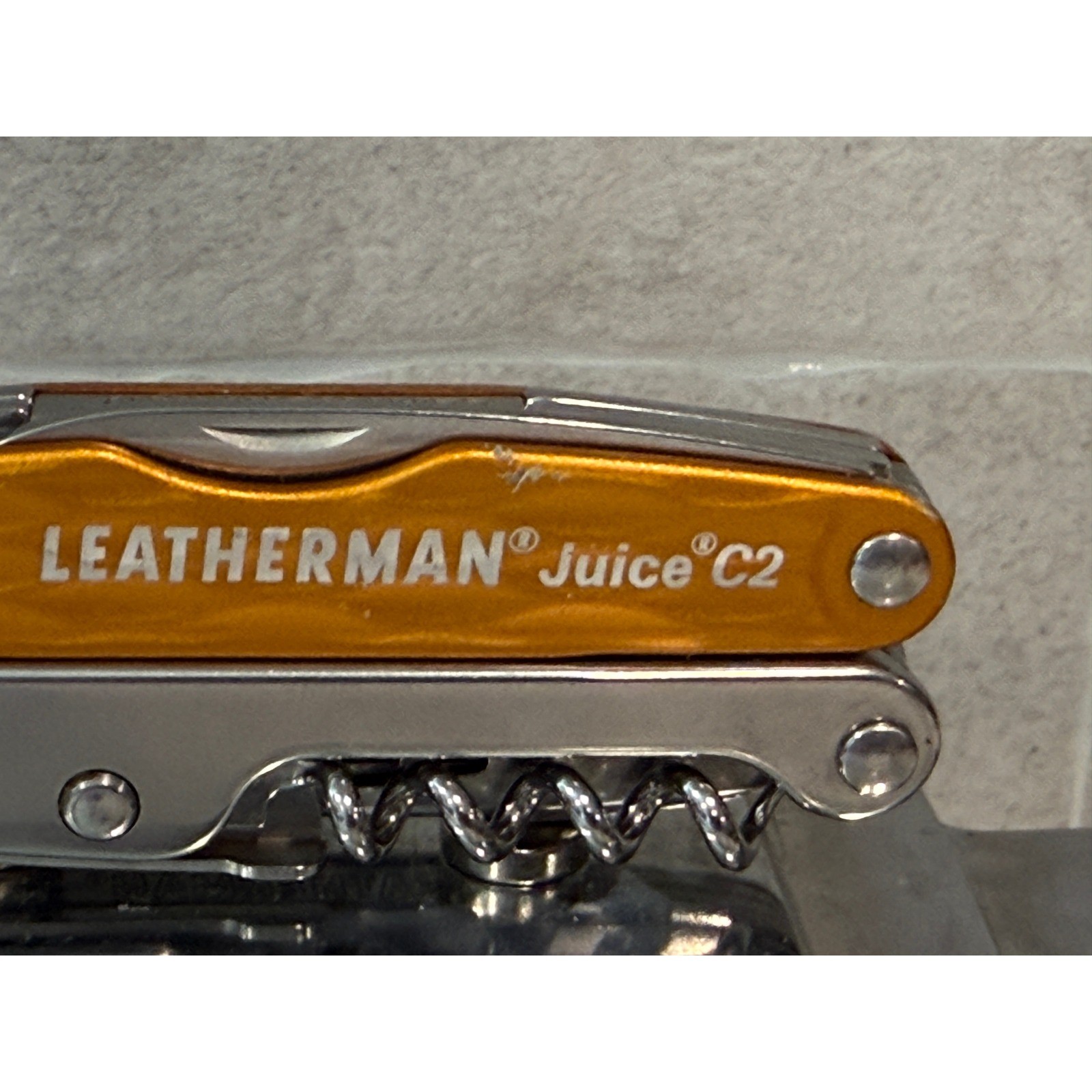 Leatherman Juice C2 Multi-Tool Sunrise Yellow Pocket Knife Corkscrew Pliers READ