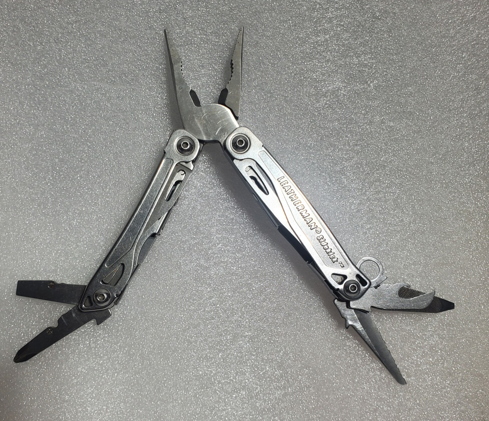 Leatherman Sidekick Multi-tool Stainless Steel With Clip Knife Pliers Saw