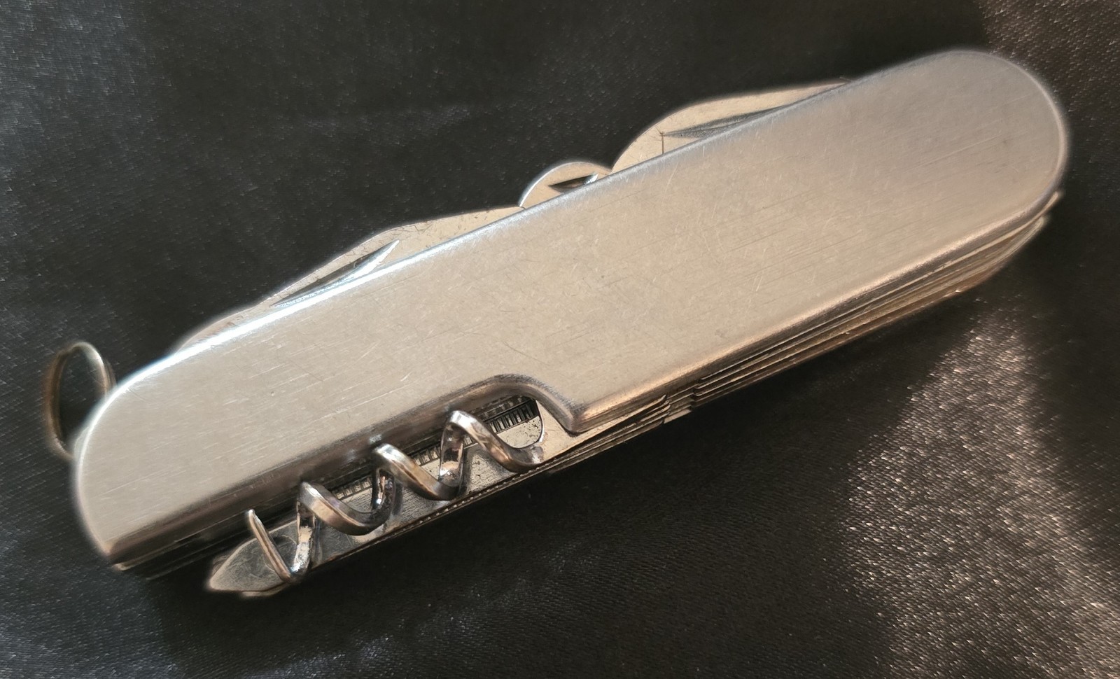Multifunction Stainless Steel Pocket Knife with 10 Tools
