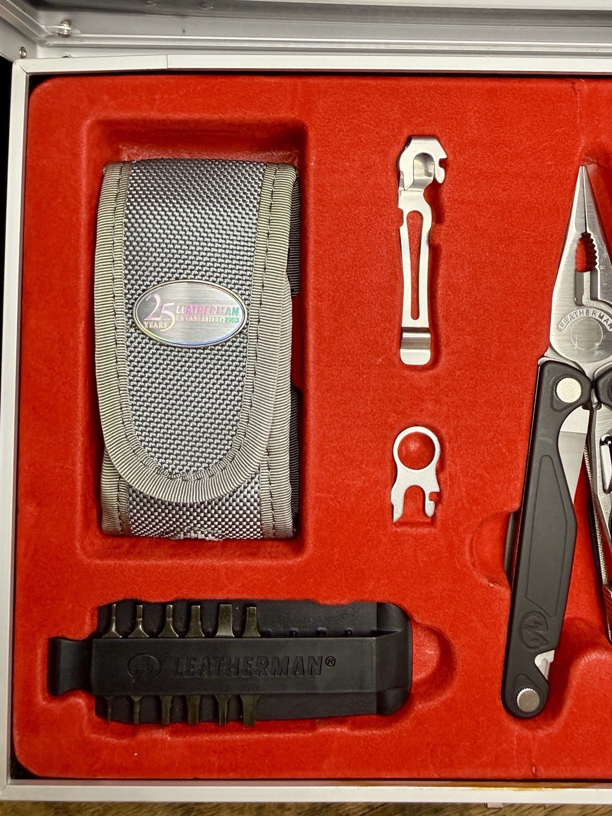 Leatherman Charge AL Limited Edition 25th Collector’s Anniversary Set w/ Crater