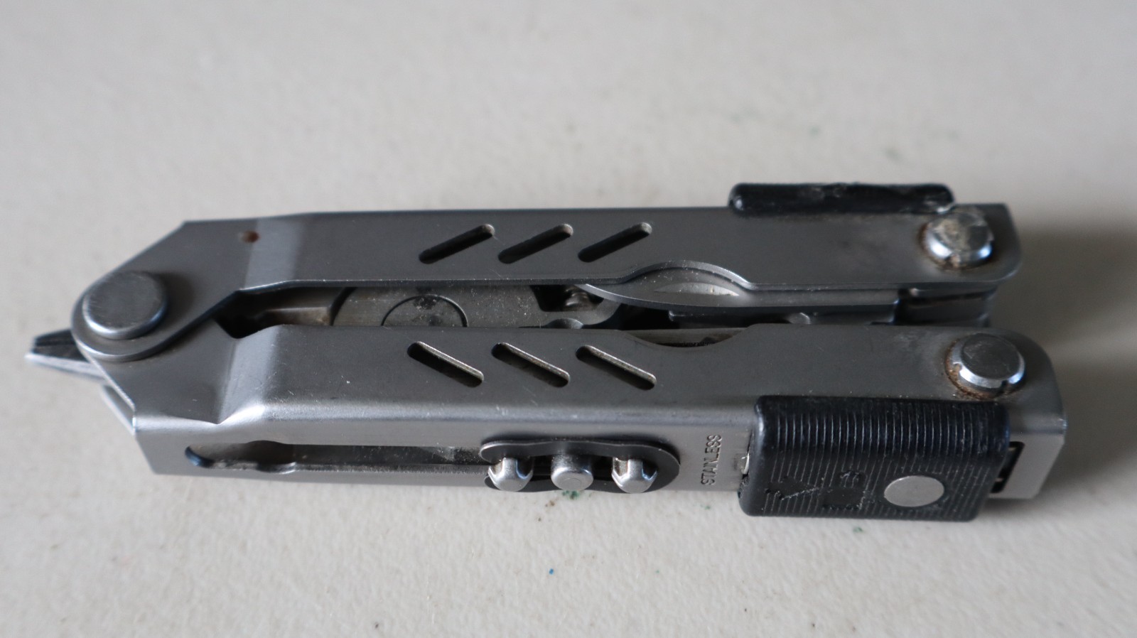 Gerber Compact Sport Multi-Tool 11 Tool Plyers Screwdriver etc. d7