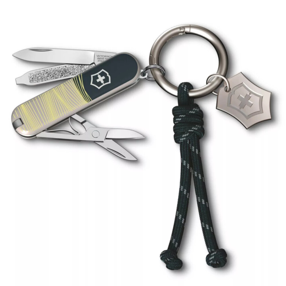 Victorinox Swiss Army Classic SD New York Style Pocket Knife – 35105L23NY