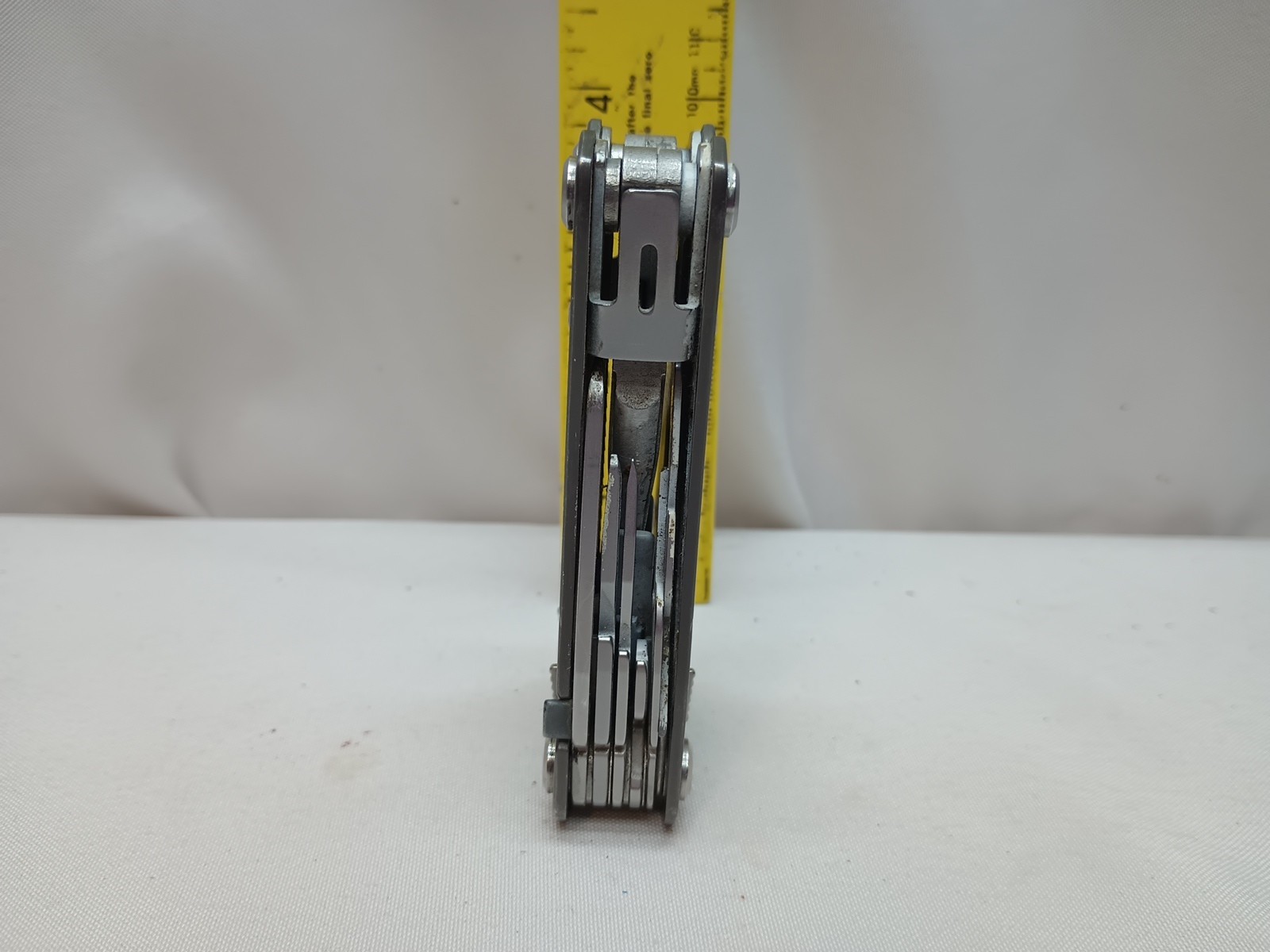 One Gerber Suspension 897011BE 8 Tools Plus Pliers