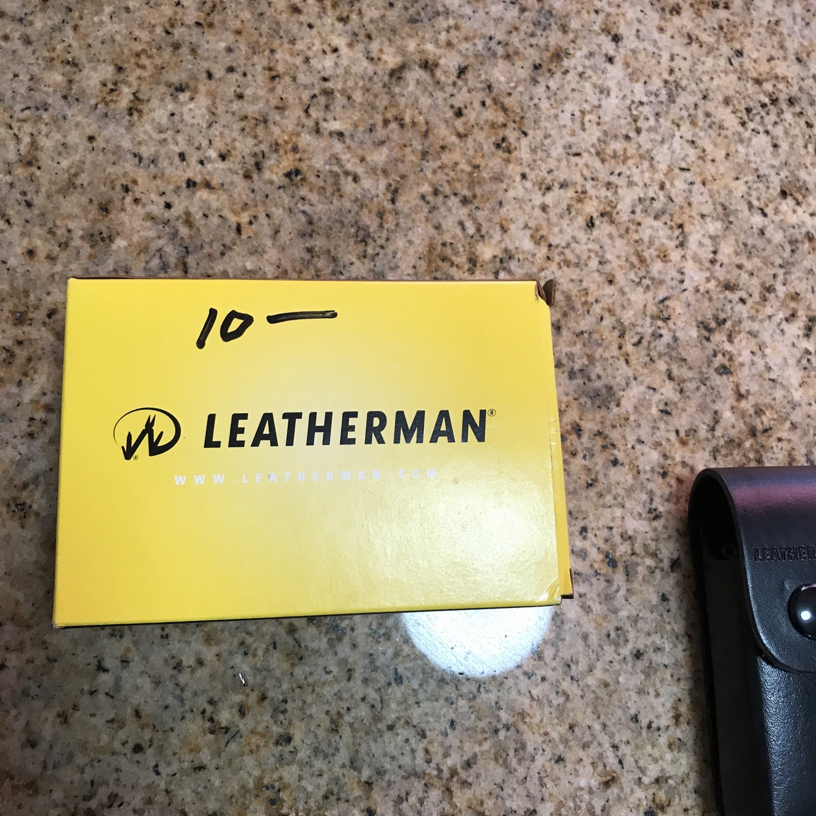 Leatherman Crunch multitool, Leather Sheath, Made in USA in 2011 Mint Condition
