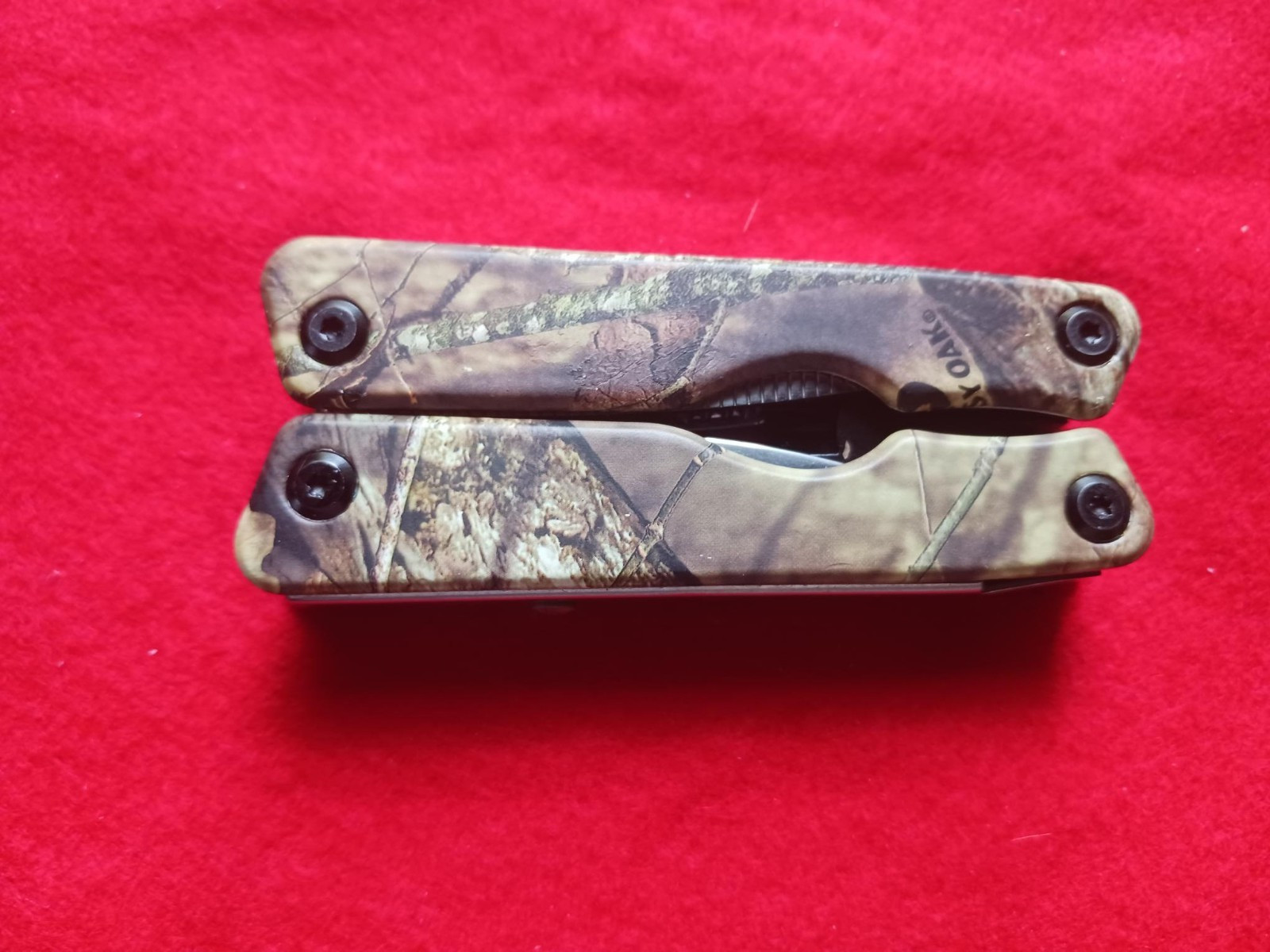 MOSSY OAK Multi-tool 13 in 1 Multi Function Pliers Folding Pocket Tool w/ Sheath