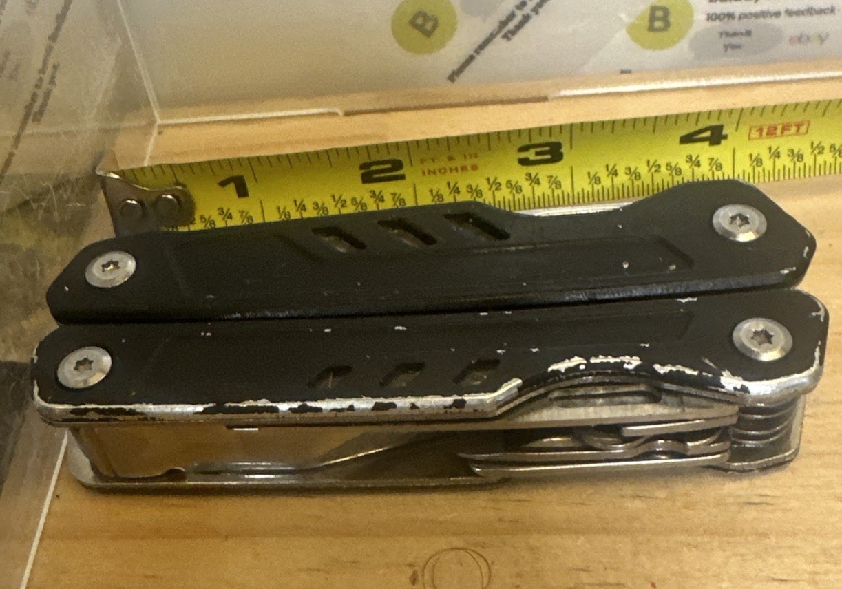 Ozark Trail 17-In-1 Multi Tool Pliers, Wire Cutter, Saw, Knife 4” Closed