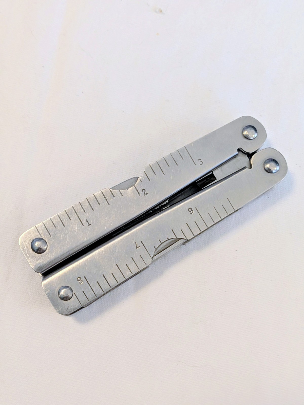 Winchester Steel Multi Tool Ruler Pliers Inches Centimeters Knife Screwdriver