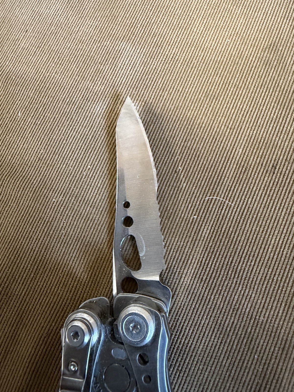 Leatherman Skeletool Stainless Steel Multi Tool