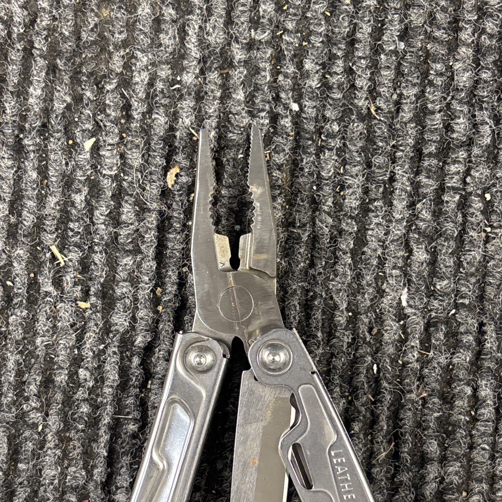 Leatherman Rev 3.8″ Multi-Tool, Stainless! USED (047)