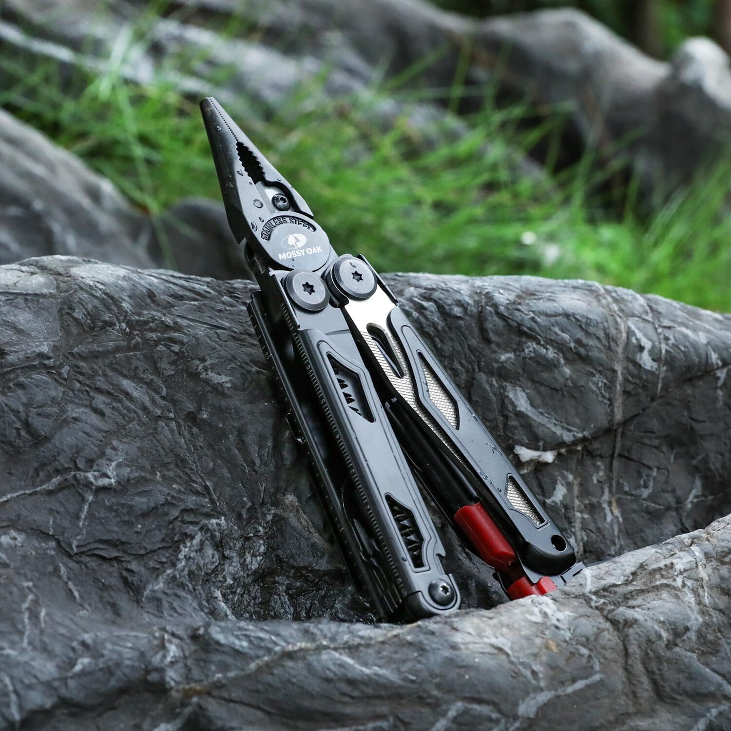 MOSSY OAK 19-in-1 Stainless Steel Multi Tool Plier Folding Pocket Survival Tools