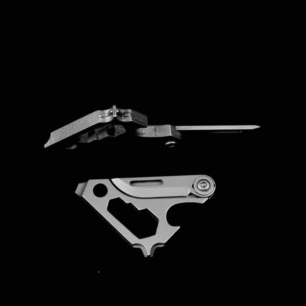 EDC Triangle Tool Folding Keychain outdoor Tools