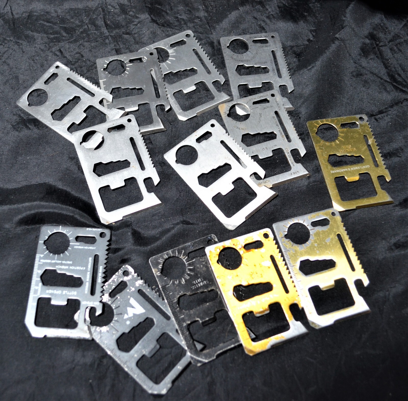 Lot of 12 Wallet Multi Survival Tool Stainless Steel Credit Card Size Thin