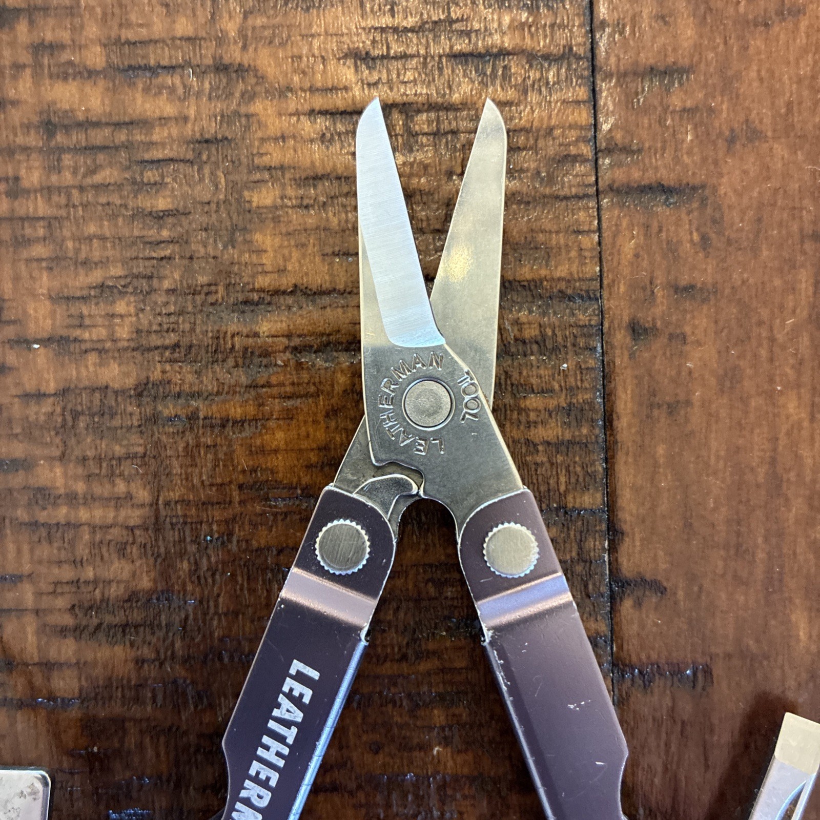 Leatherman Micra Anodized 10 in 1 Multitool Anodized Aluminum – 01/17