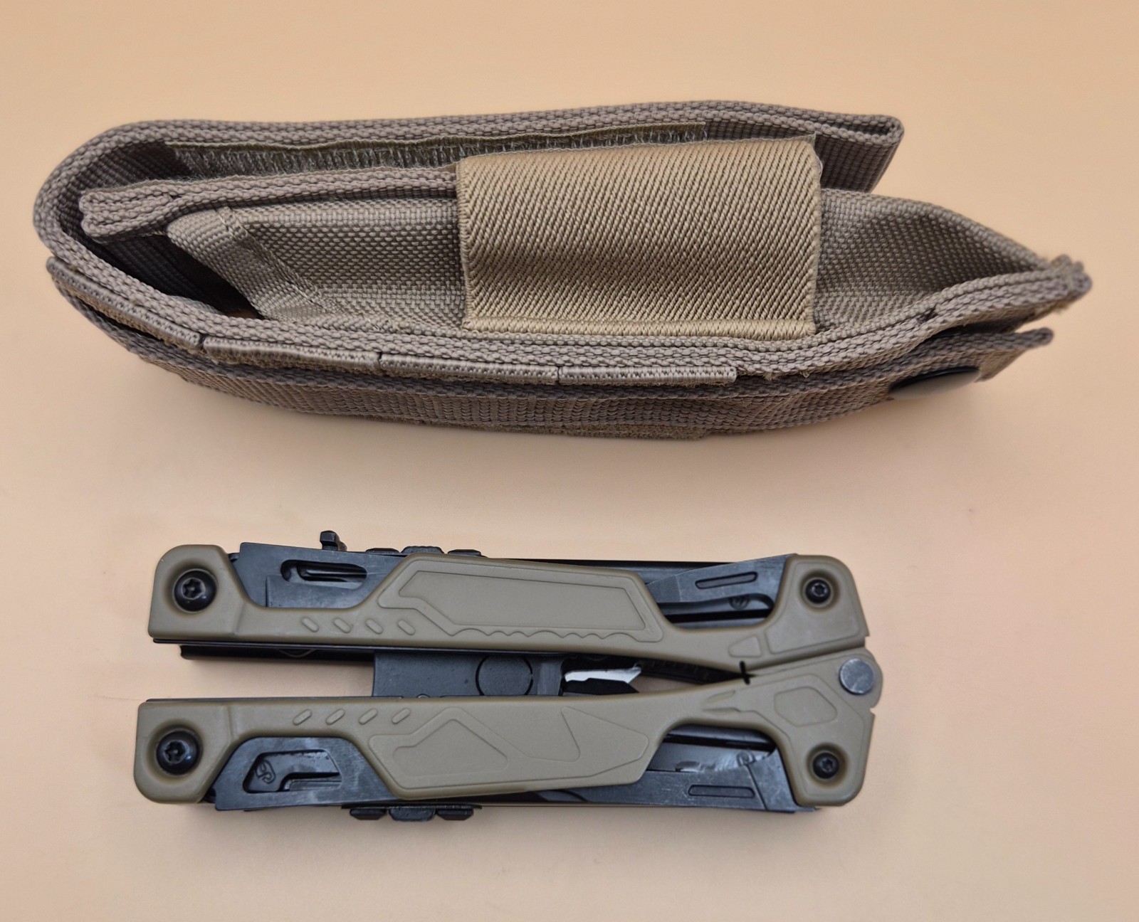 Retired Leatherman OHT Multi-tool Coyote Tan – Good Condition, New Sheath