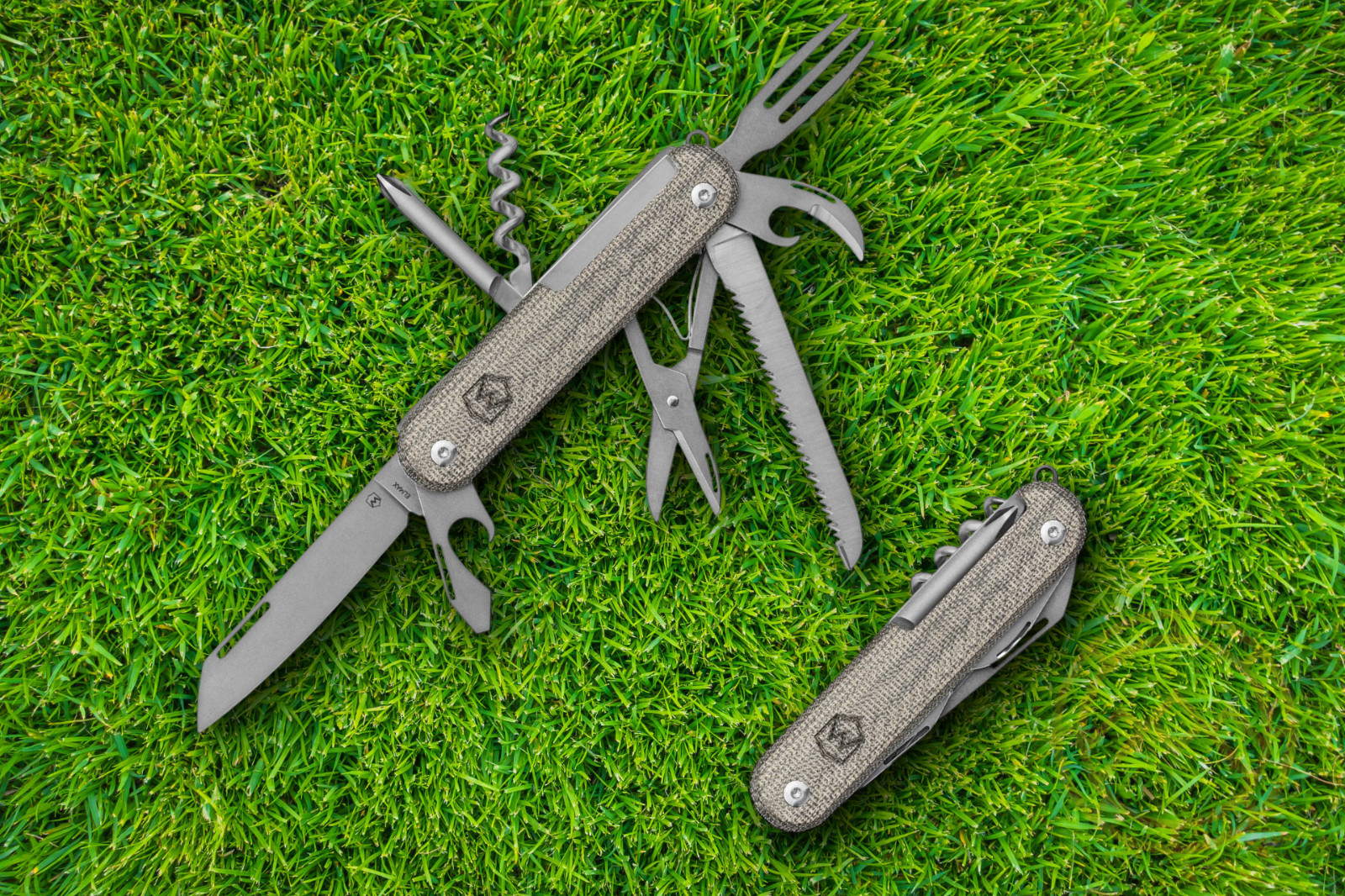 Mercury Duka Multi Tool Large Blade Standard Stonewash Essentials Green Micarta