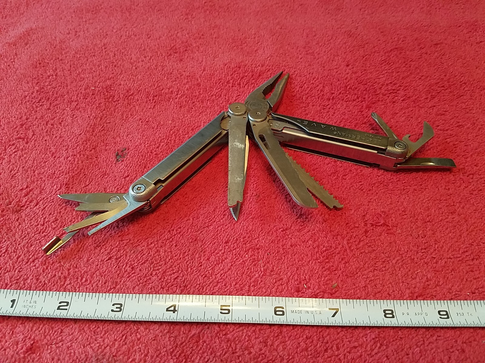 Leatherman “WAVE” Stainless Steel Multi Tool with Leather Sheath 1998 USA