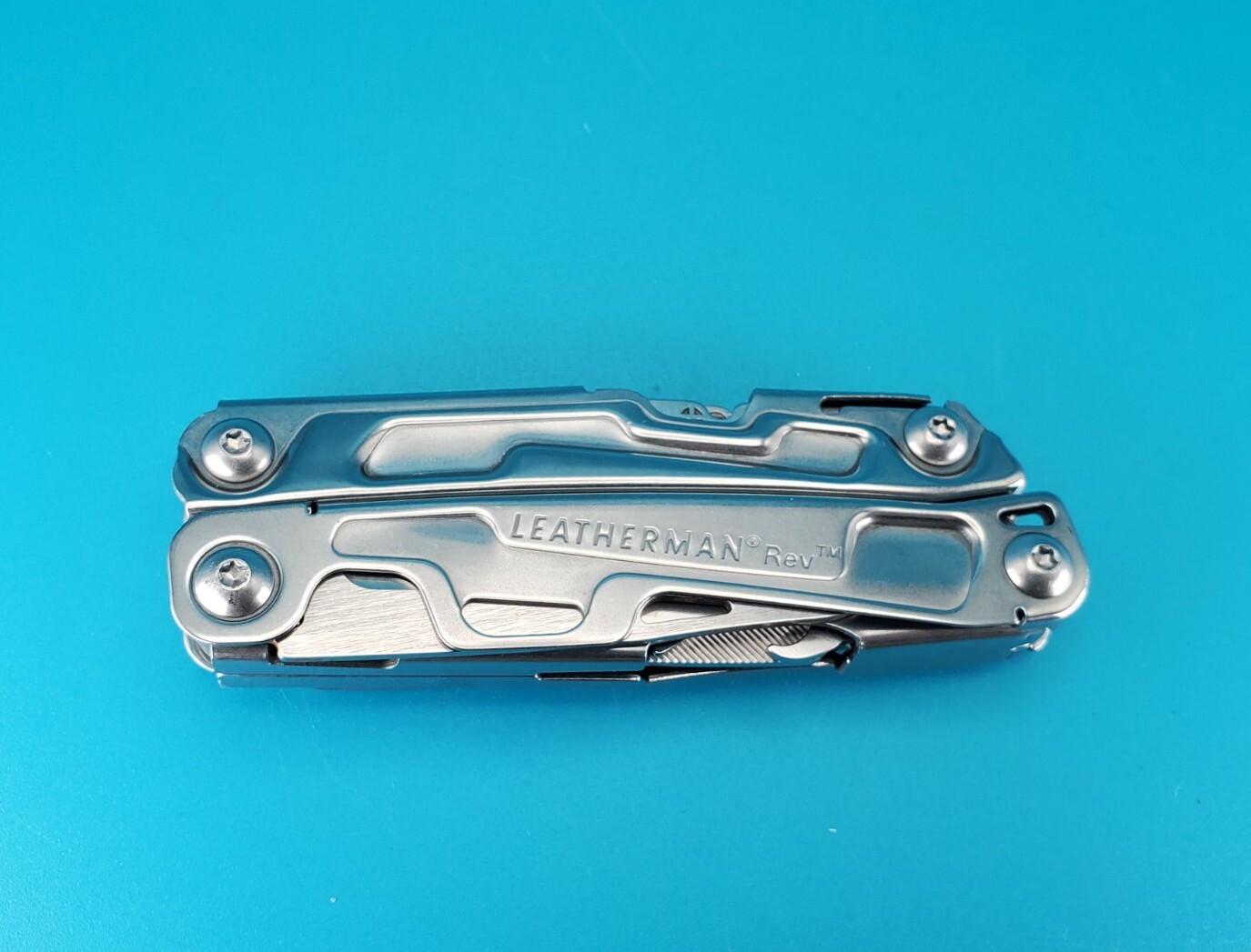 Leatherman Rev 3.8″ Multi-Tool, Stainless! *RUST ON ITEM*
