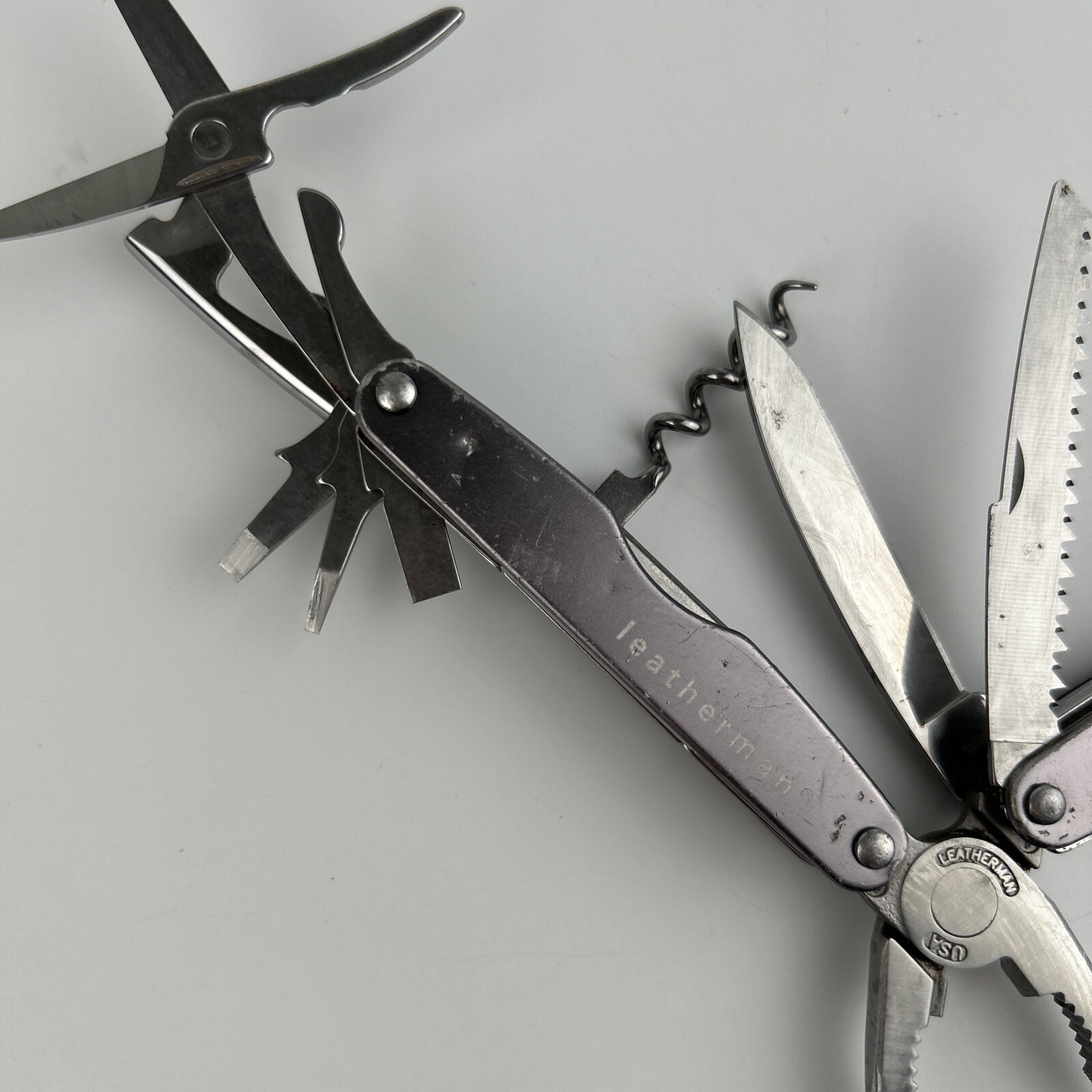 Leatherman Juice CS4 Gray Multitool EDC Fishing Camping Hunting Survival 15 Tool