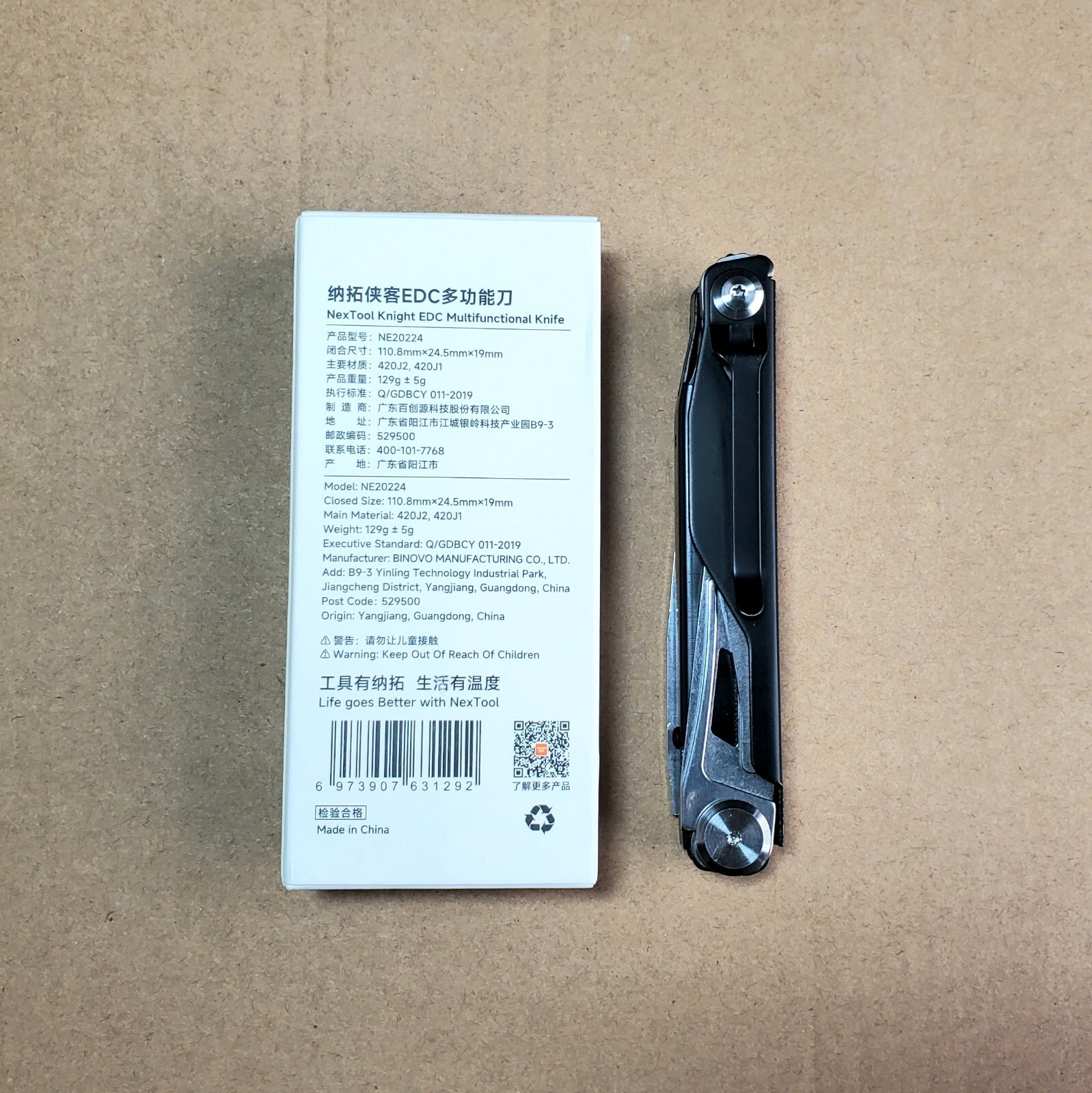 NexTool Knight EDC 11-in-1 Multitool Knife Folding Hand Tool Black 4.34″ Closed