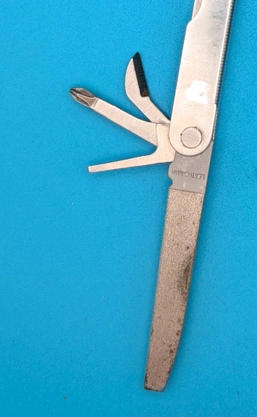 Leatherman PST 2 Multi Tool! 04/03 date stamp! Fast Shipping!