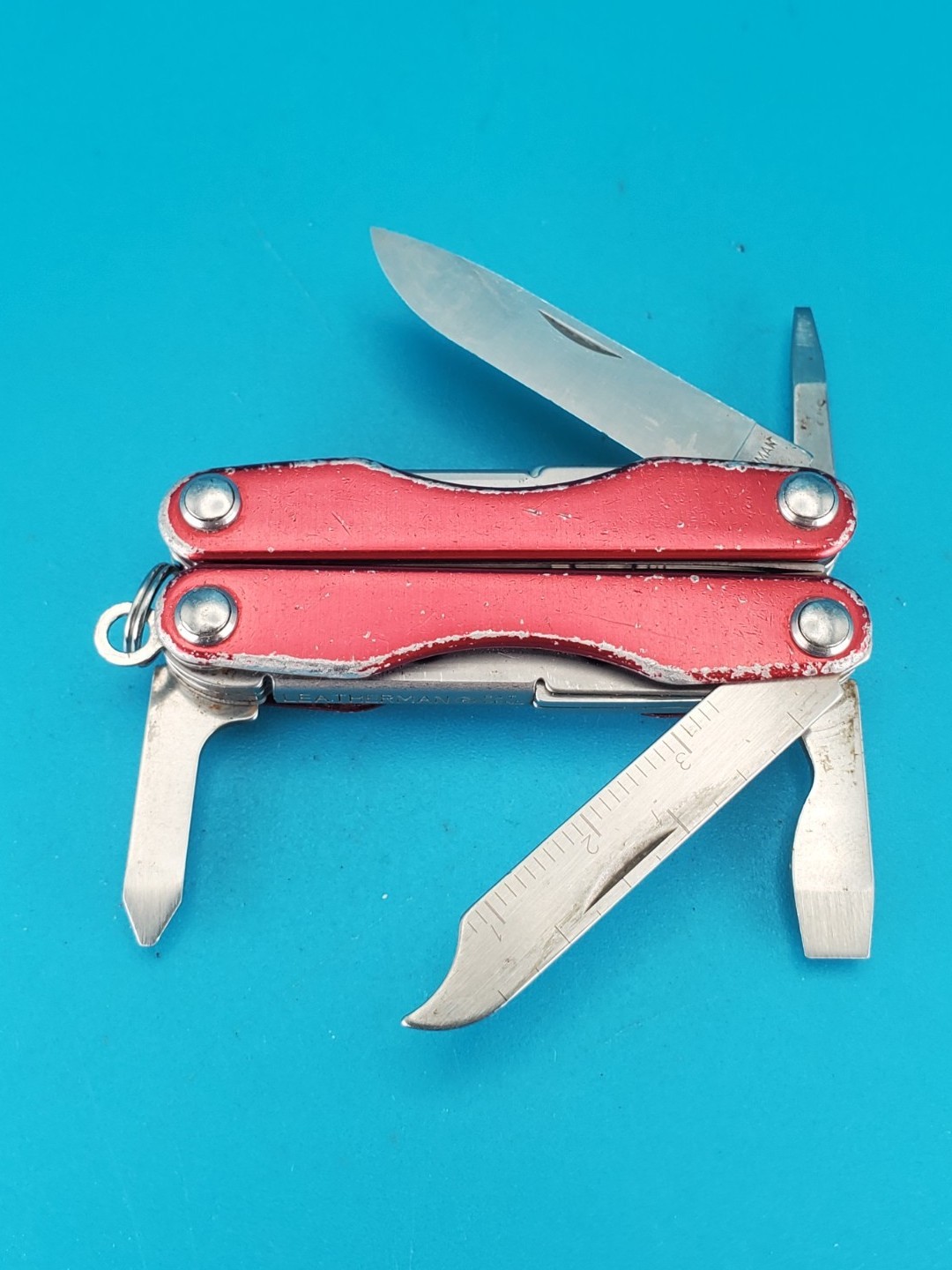 Leatherman Squirt S4 Multi-Tool, Key Ring, Retired, RED!