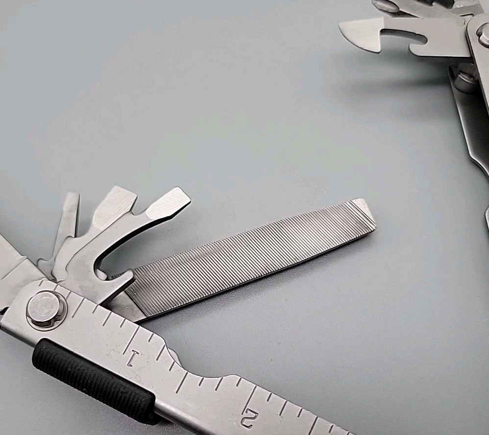 Gerber MP600 Multiplier Multi-Tool /w REMGRIT – Carbide Cutter Pliers
