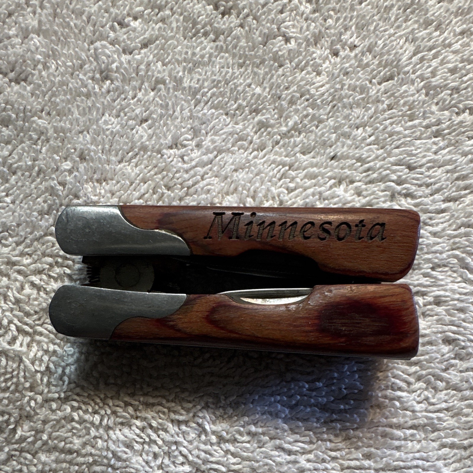 Minnesota Folding Multi-Tool 9 Functions Pliers 2″ Part Serrated Knife Wood
