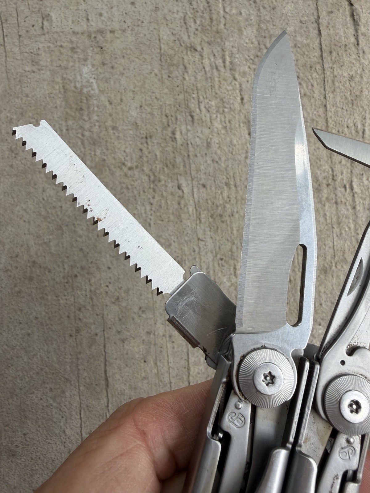 LEATHERMAN SURGE MULTI-TOOL IN BLACK NYLON SHEATH, EXCELLENT OVERALL USED!