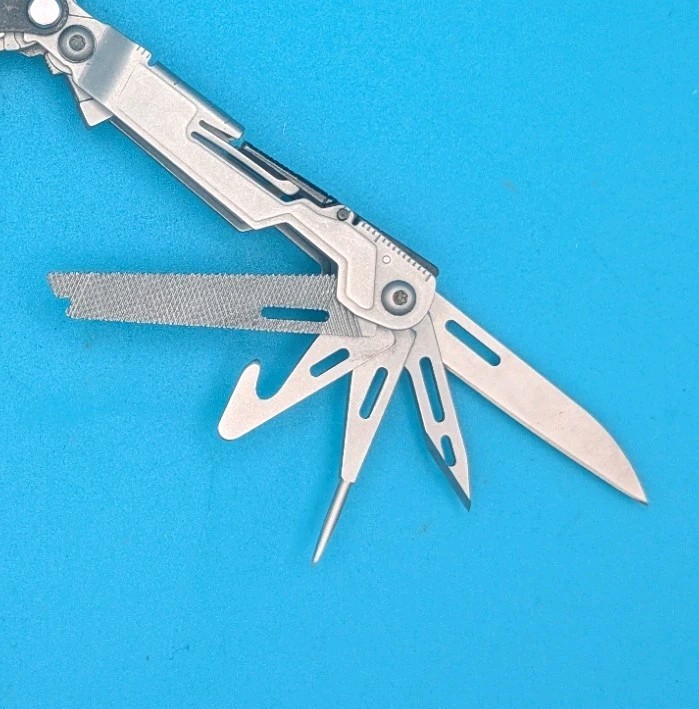 SOG PowerPint Tool Compact Lightweight Silver Multi-Tool!