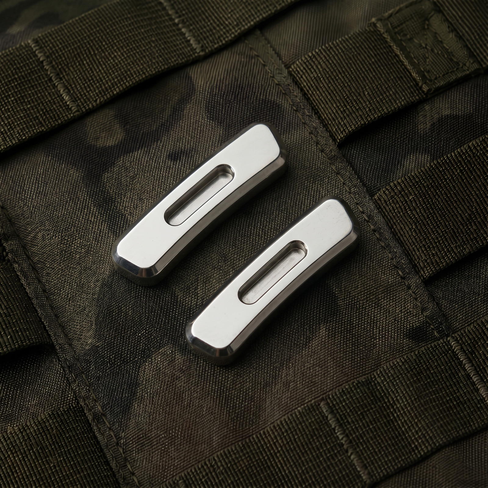 Custom CNC Quick Thumb Stud FOR LEATHERMAN ARC/FREE P4- One Hand Open