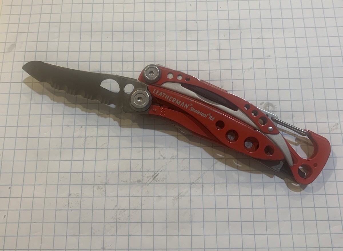 Leatherman Skeletool RX Multi Tool Red 154CM Serrated Rescue Glass Breaker Bit