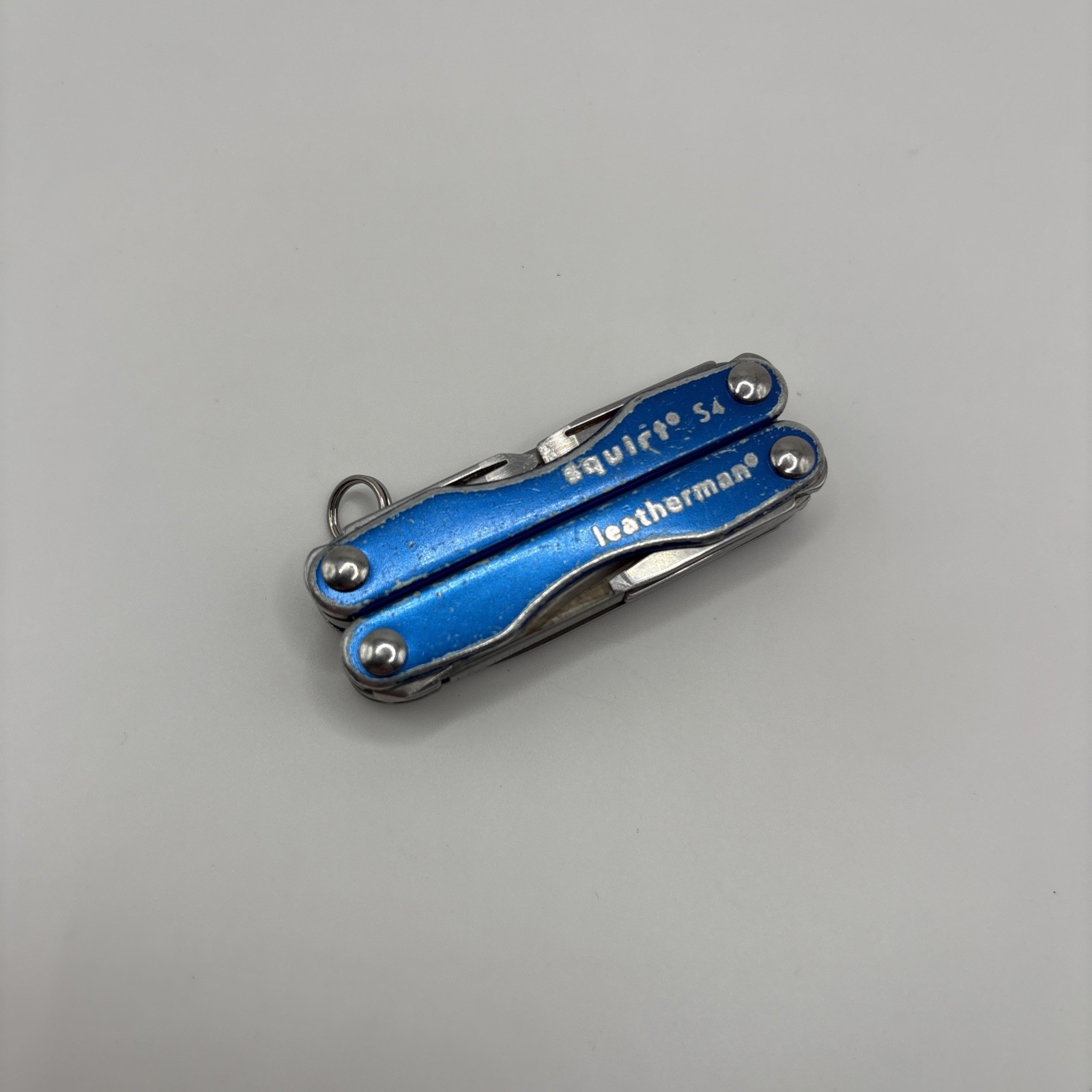 Leatherman Squirt S4 Multitool in Blue Complete w/ Tweezers + Key Ring – 8-10
