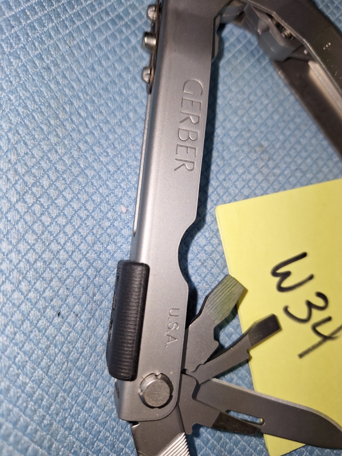 1 SILVER GERBER Multi Tool U.S.A. Camping Fishing EXCELLENT Lot W34