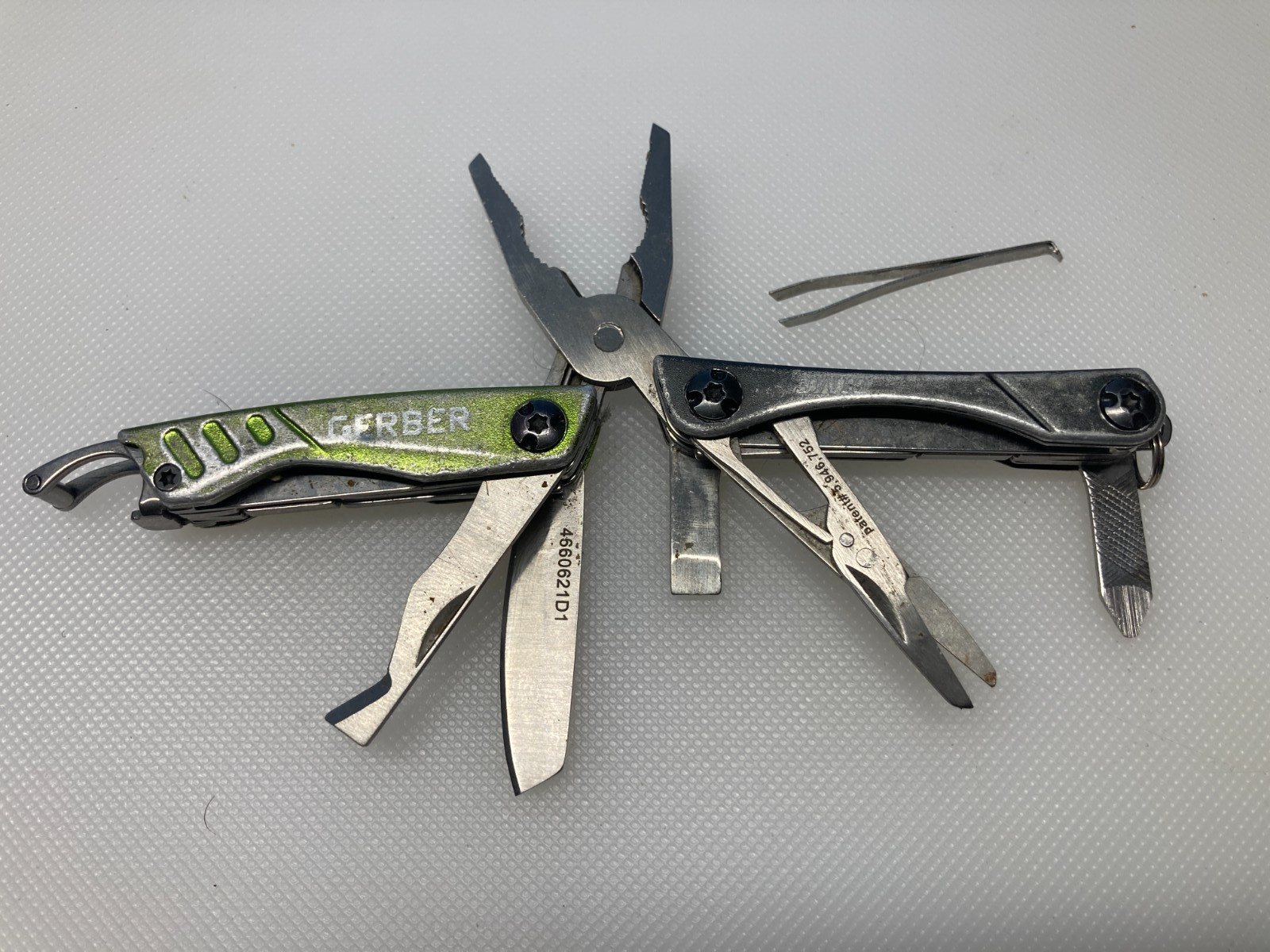Gerber Dime Mini Multi-Tool, Knife, Pliers, Scissors, Green (C)