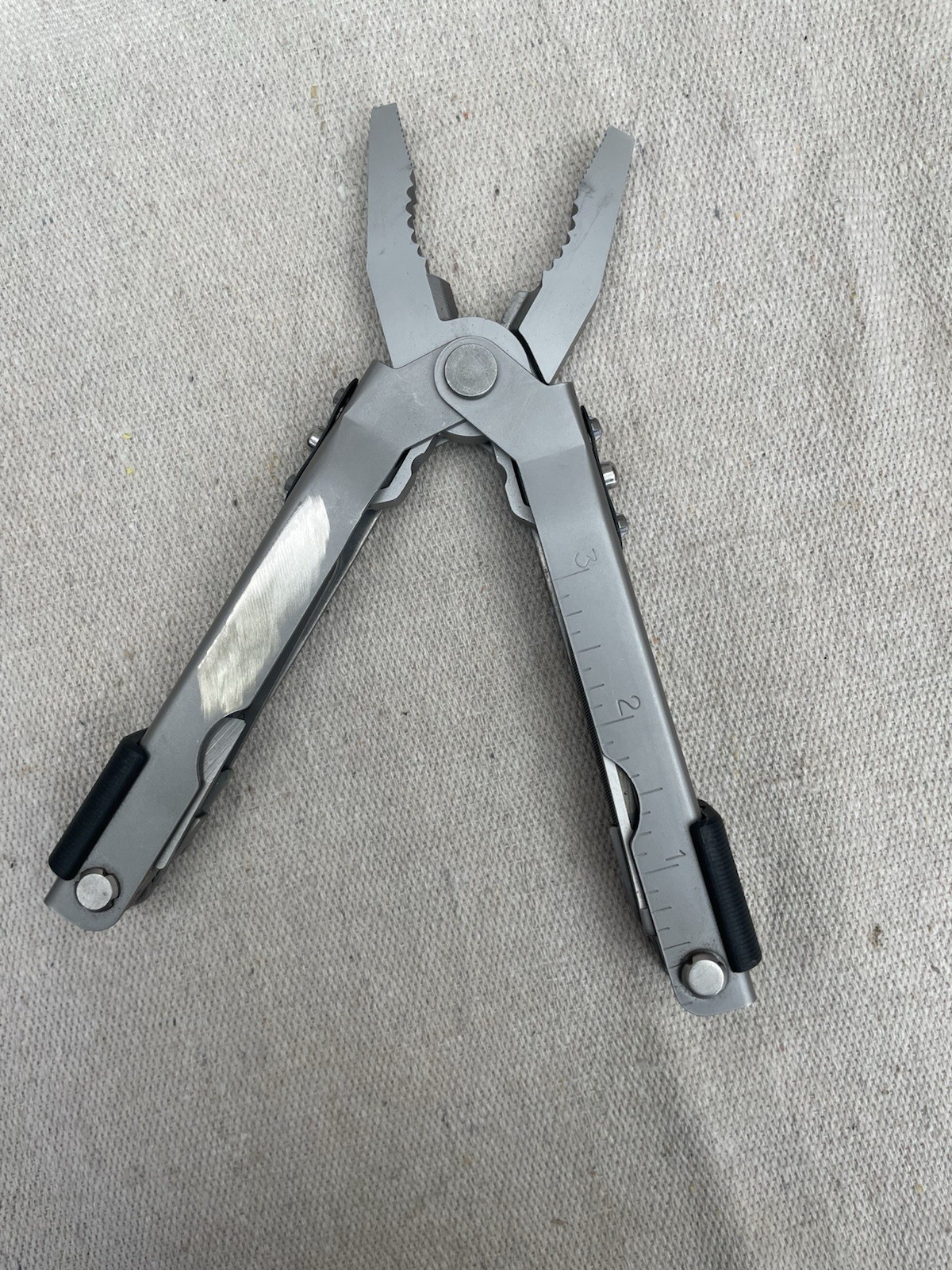Gerber USA Multi Tool Blunt Nose Pliers Knife W/leather Case