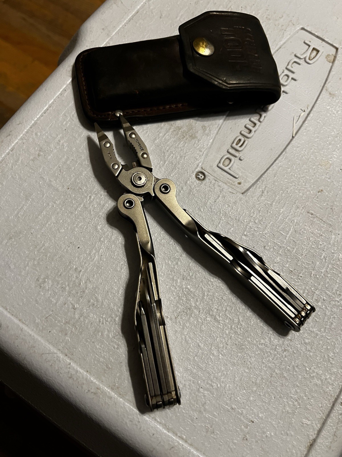 Schrade USA Tough Tool ST1 Multi-Tool Pliers Knife w Leather Sheath Nice!