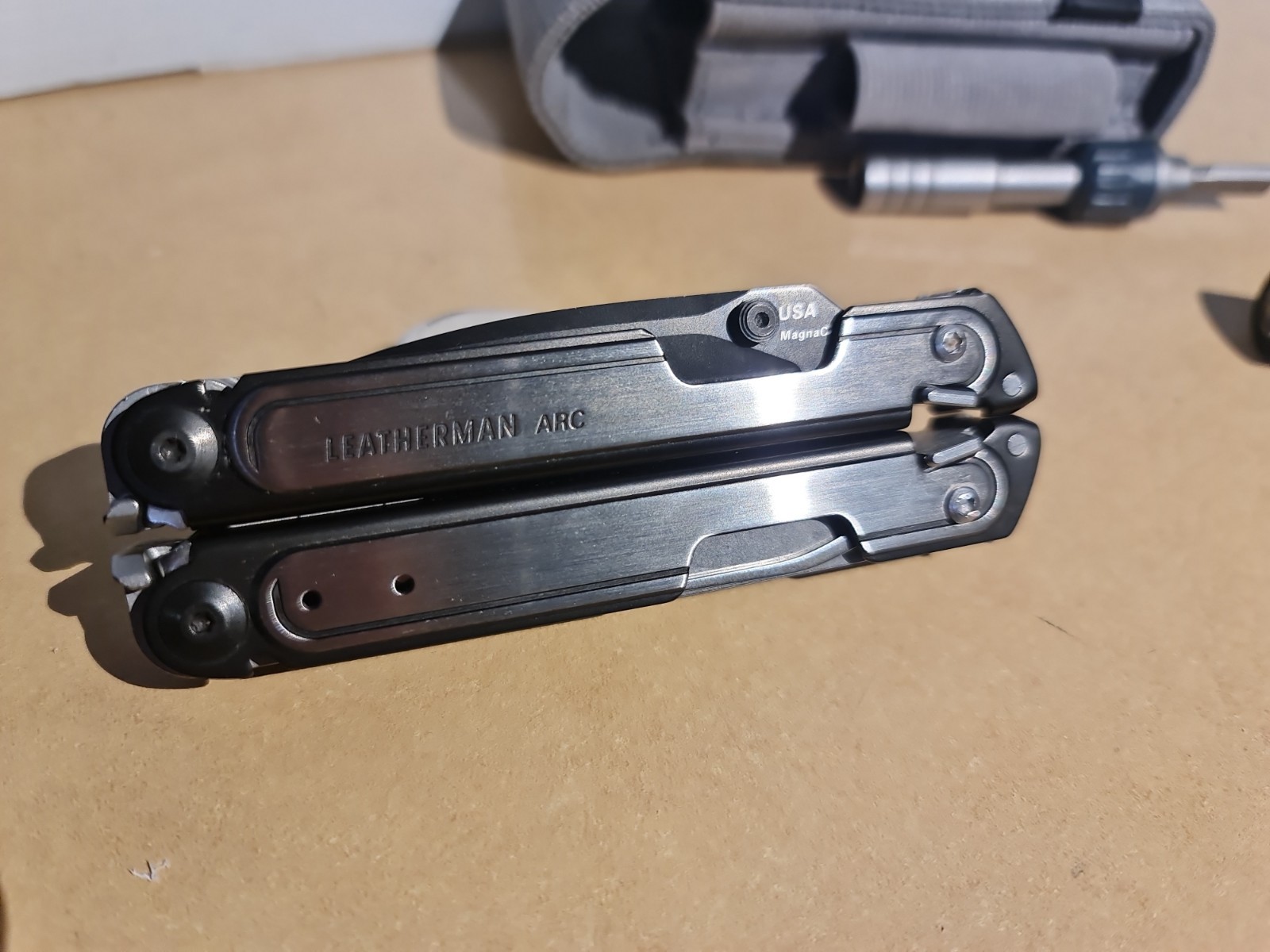 Leatherman ARC Multi Tool MagnaCut Blade With Ratchet / Bit Kit / Led Torch