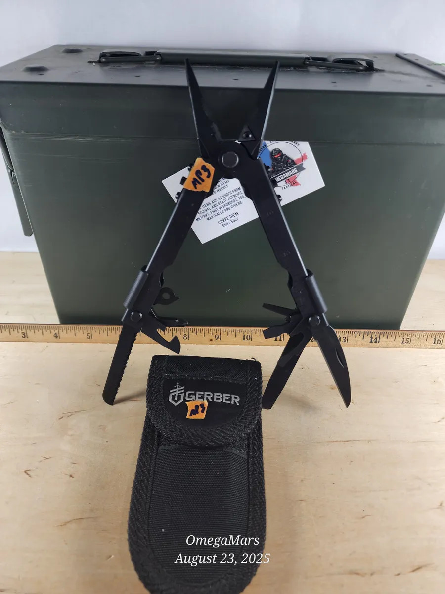 Gerber MP 600 Looks/feels brand new, w/sheath. #MP3 (MSRP 105)