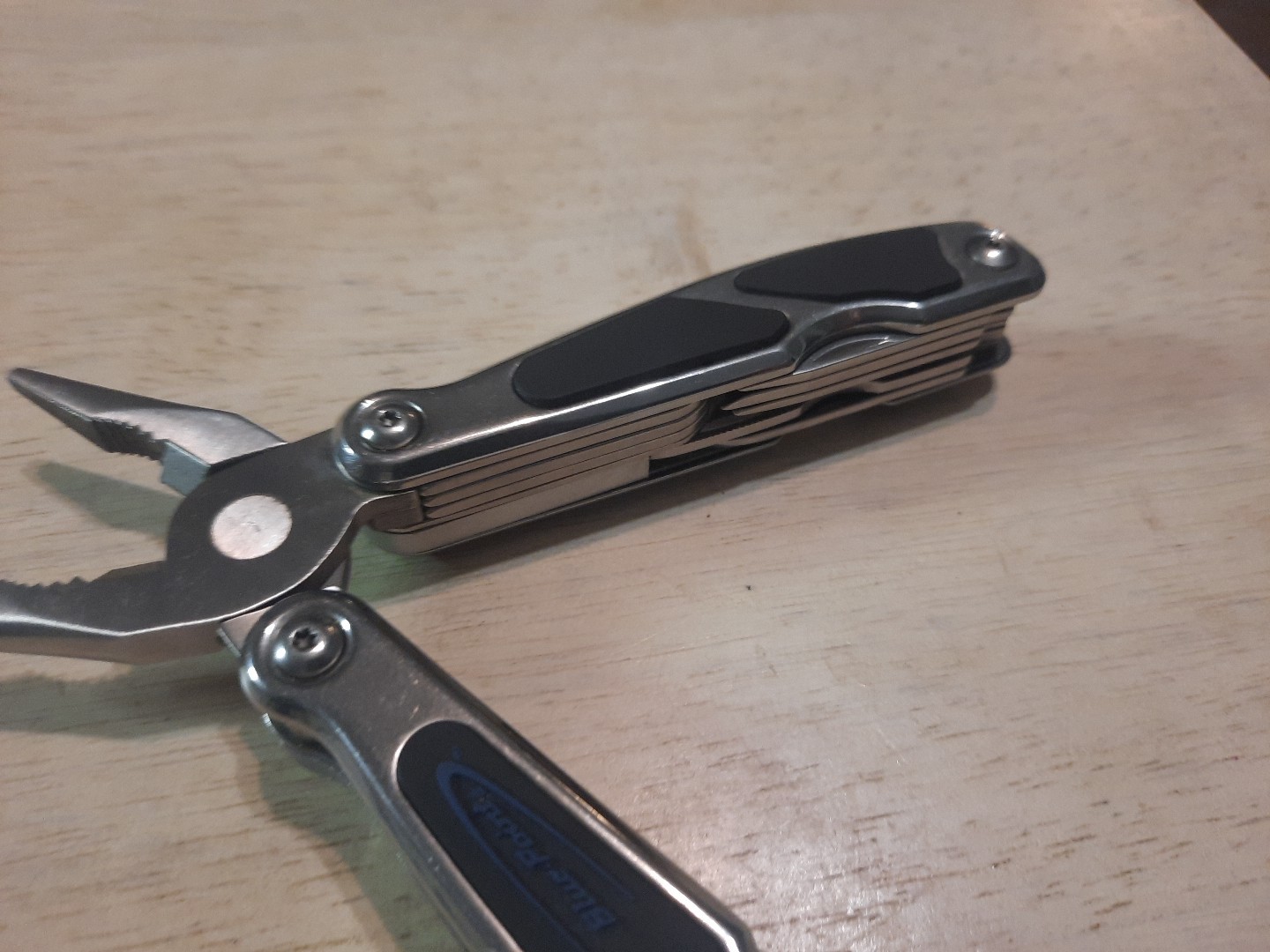 BLUE POINT BLPMT12 Multitool w/LED Work Light