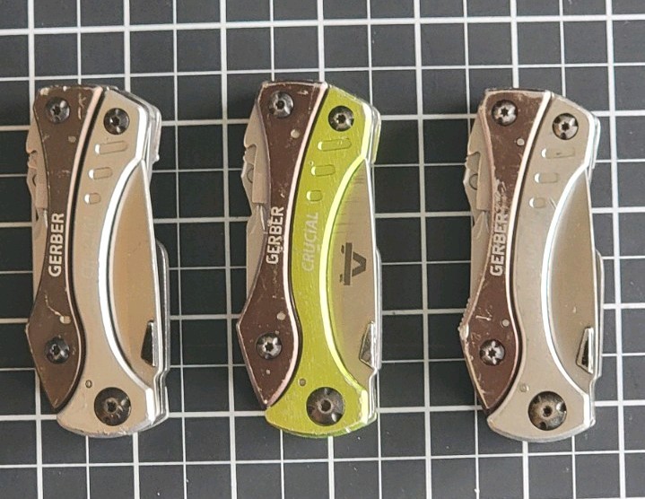 Gerber (3x) CRUCIAL Multi-Tools (1x Green, 2x Brown)