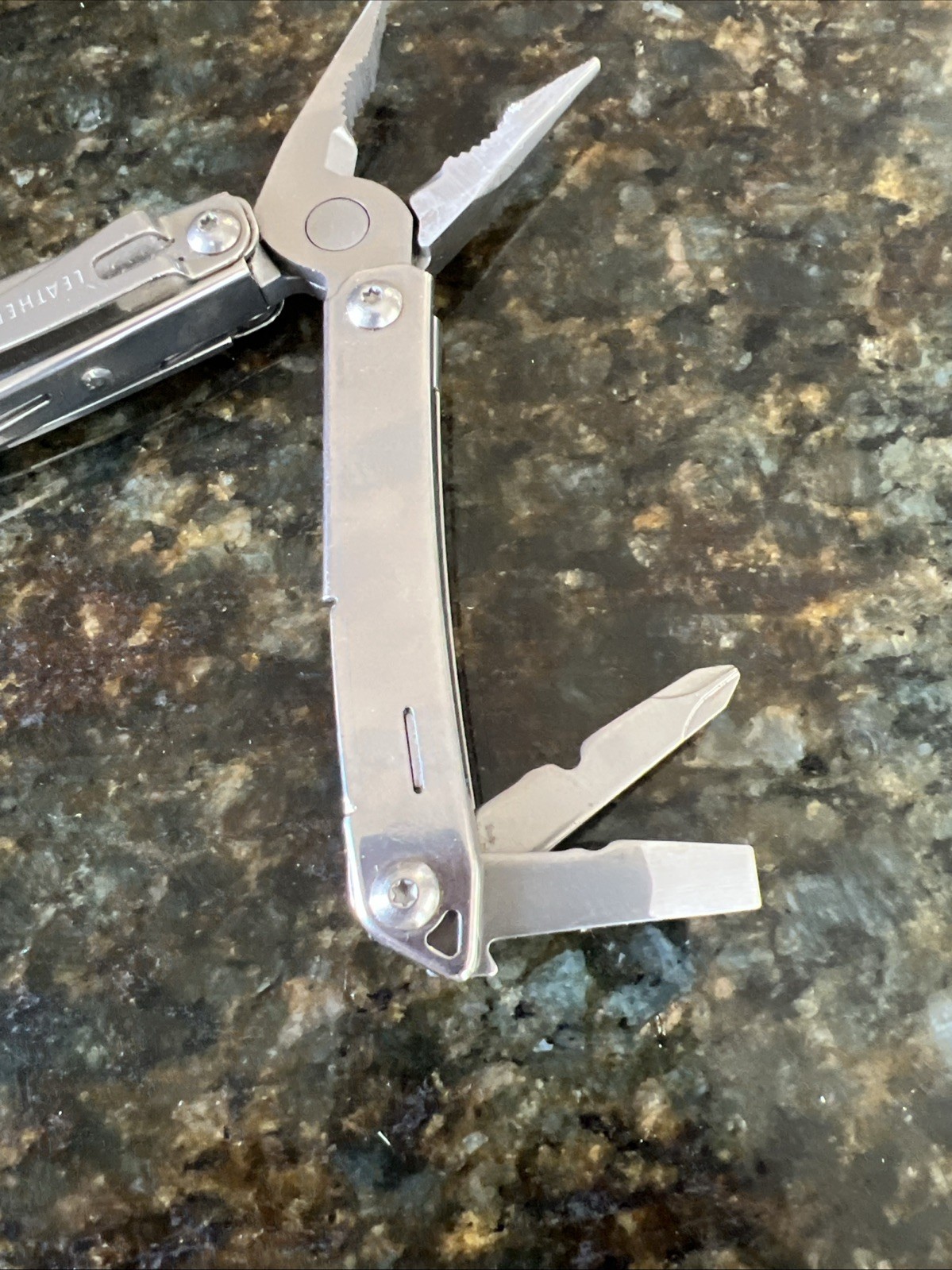 Leatherman Sidekick 14-In-1 Stainless Steel Multi Tool