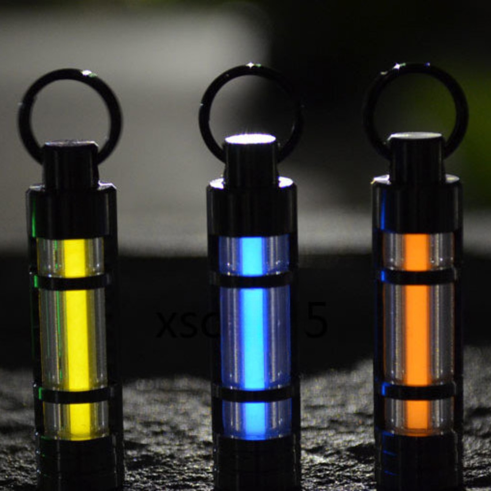 Titanium Key Chain Outdoor Life Saving Tool 25 Year Emergency Light