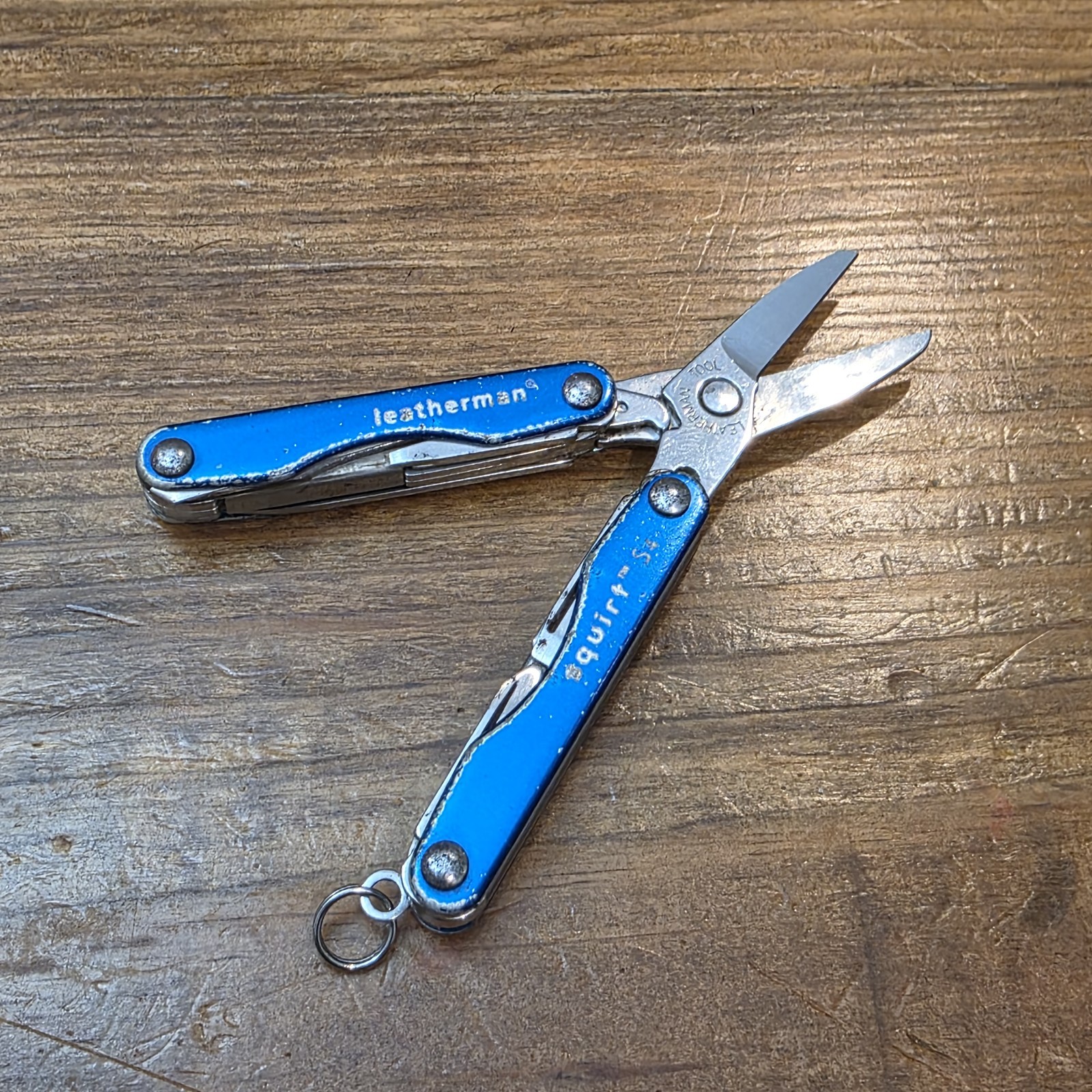 Leatherman Squirt S4 Blue Multi-tool Knife – Retired