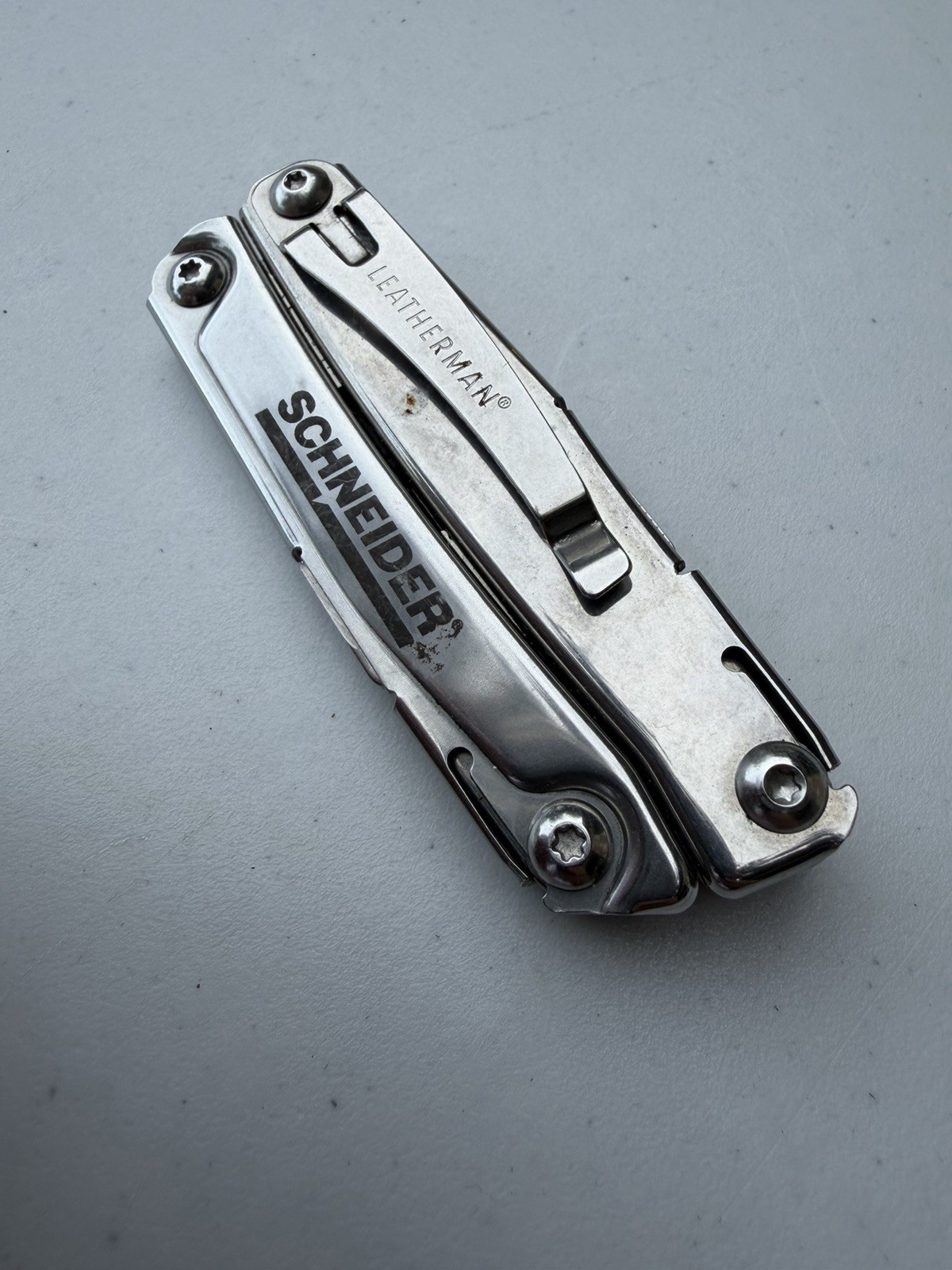 LEATHERMAN REV STAINLESS STEEL MULTI TOOL WITH POCKET CLIP, EXCELLENT CONDITION!