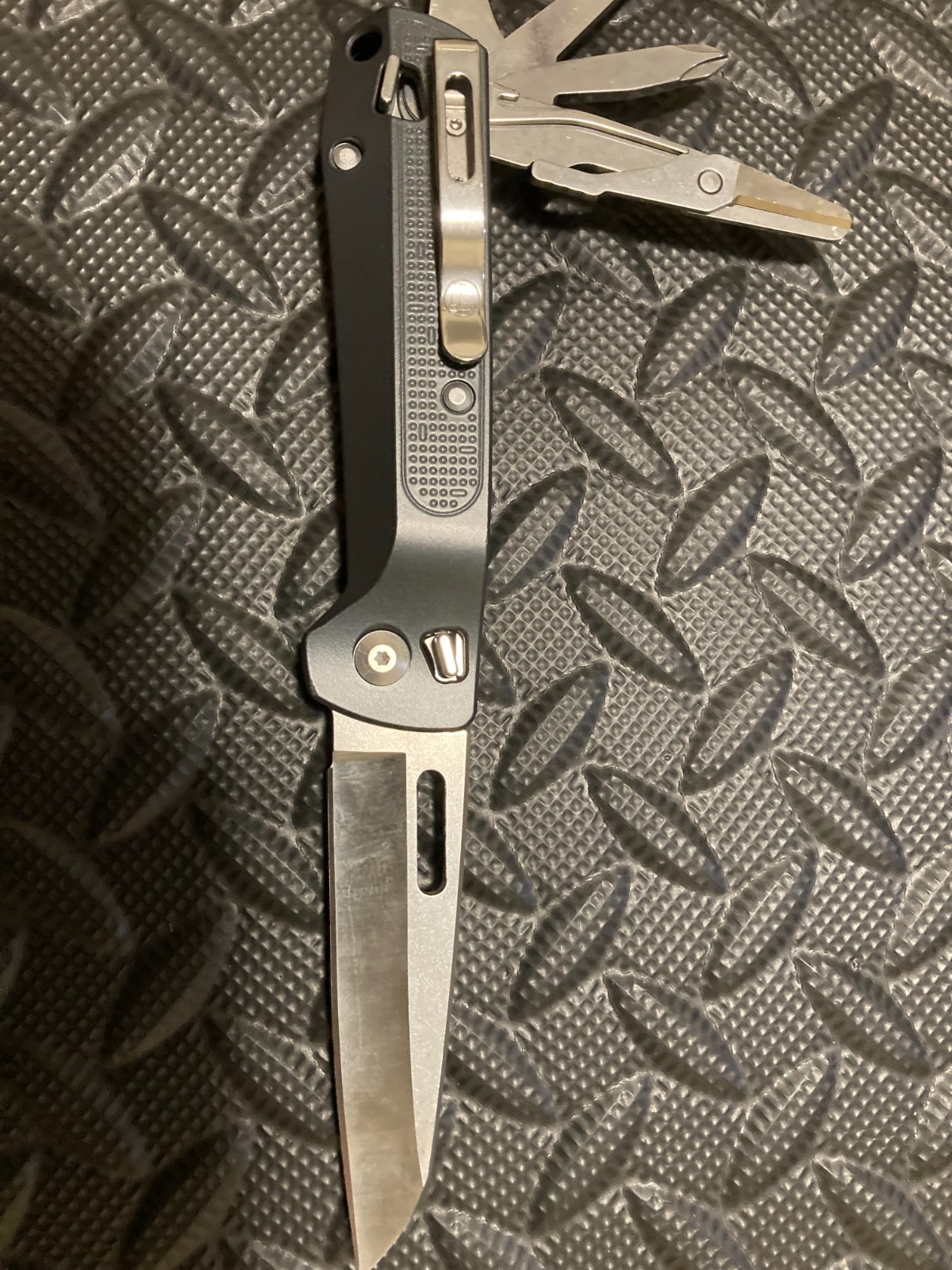 leatherman free k4