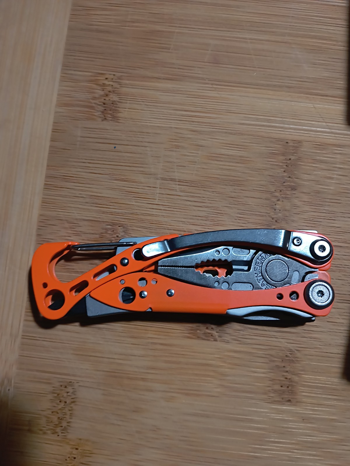 Leatherman Skeletool Partially Serrated Blade Orange 833535 Discontinued