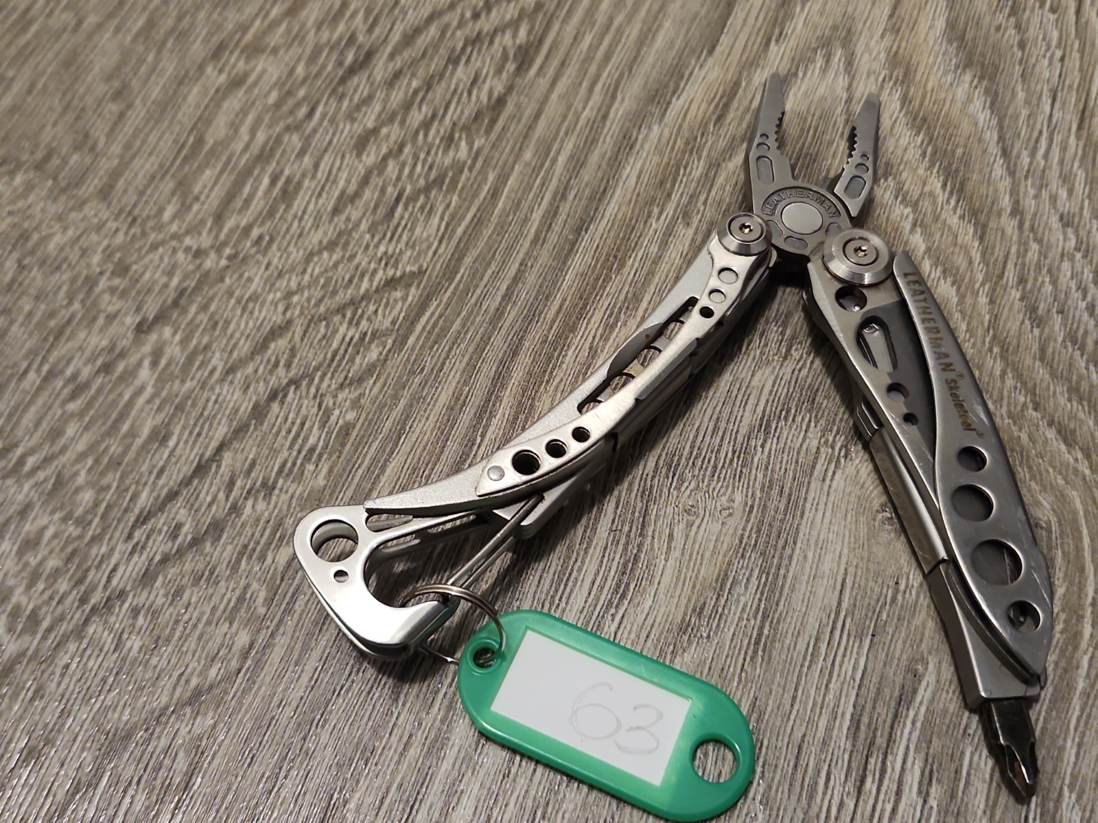 Leatherman Skeletool Multi-Tool – Used, Good Condition